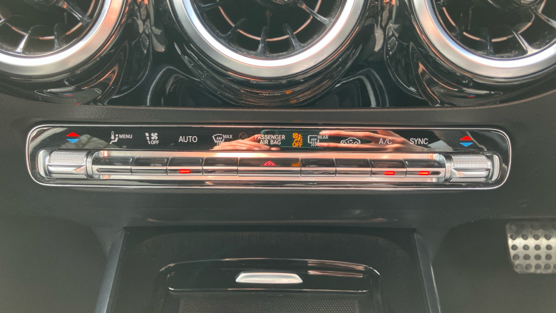 Mercedes-Benz GLA 200 AMG Line 5dr Auto Petrol Hatchback